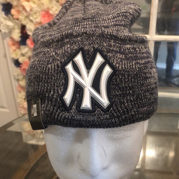 Men’s sports team winter cap - Picture 1 of 1